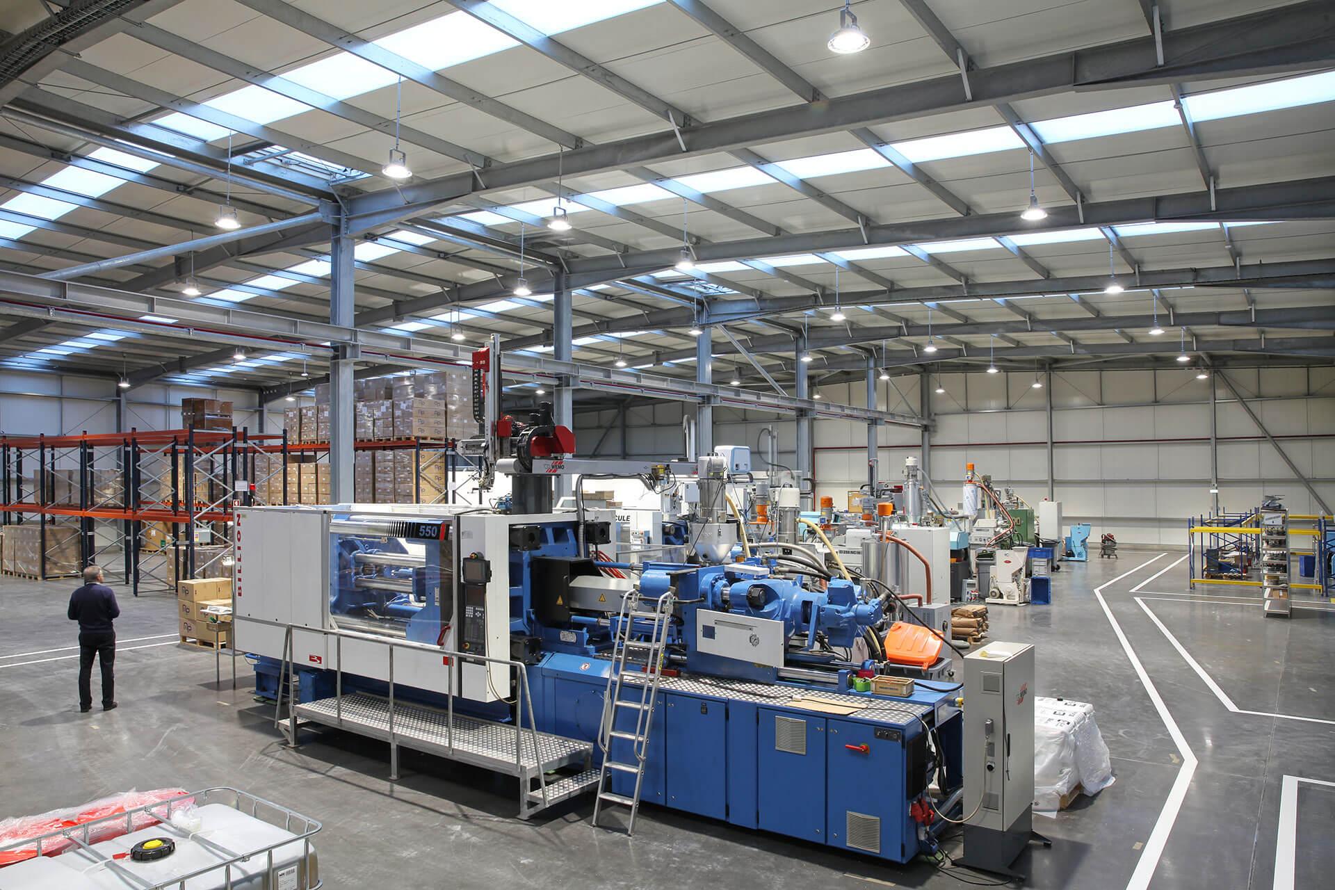 INDU BAY minimises operating costs while ensuring optimal working conditions for Plastifoz